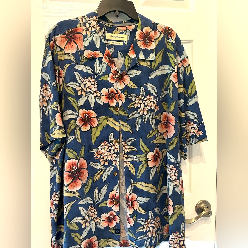 Tommy Bahama button down shirt in like new condition- size 2XL
